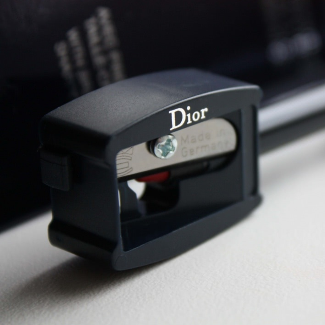 Dior Pencil Sharpener черная