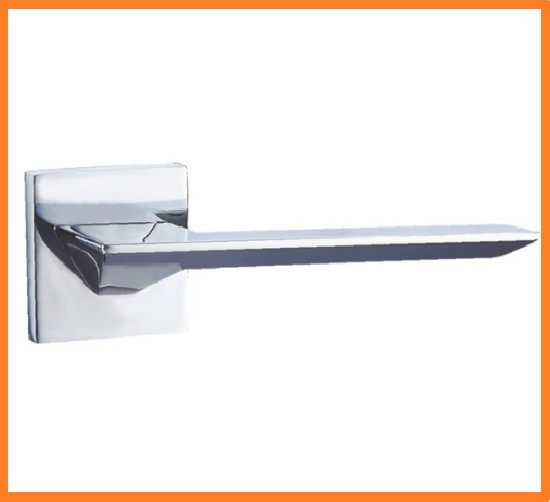 Дверна ручка GENRICH R77.175 CP хром