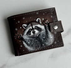 Гаманець універсальний "Енот" з 3D-тисненням розписом та відділенням для монет з натуральної шкіри ручна робота