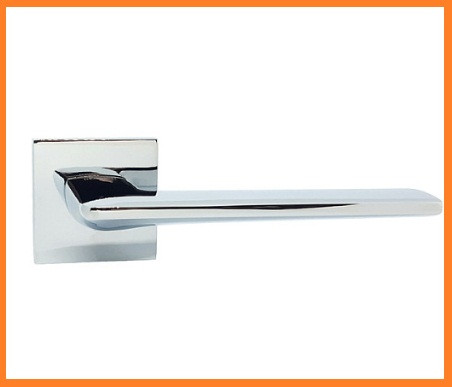Дверна ручка GENRICH R77.205 CP хром