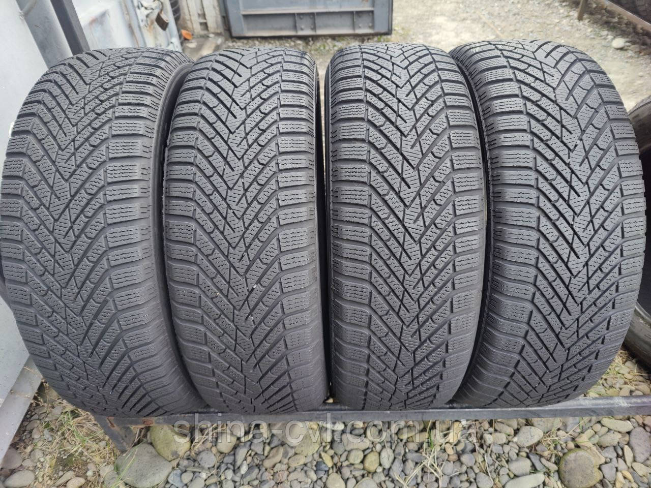 Зимові шини 225 60 r18 104H Pirelli Winter Scorpion