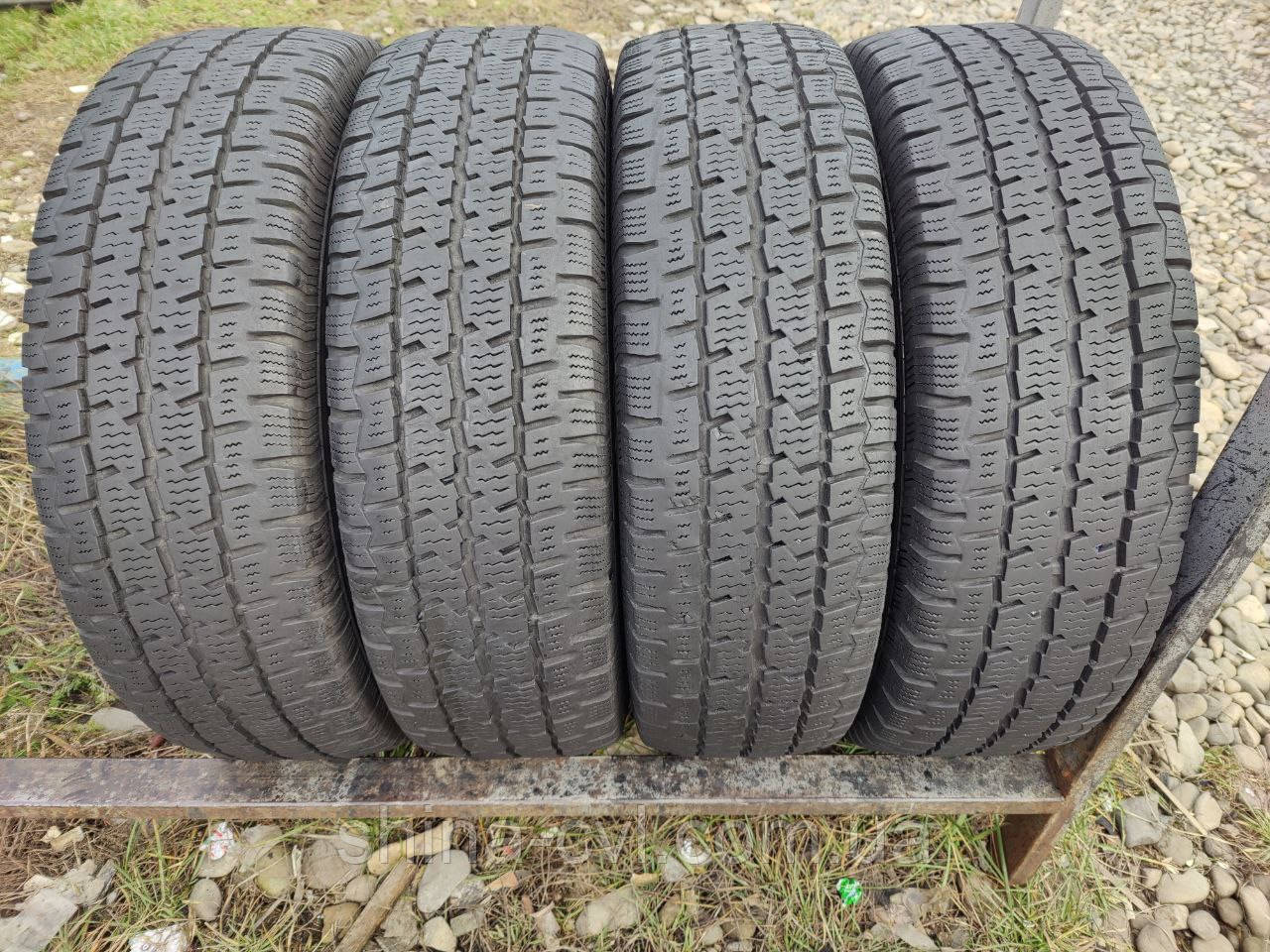 Всесезонні вантажні шини 205 75 r16c 110/108R Continental Vanco Four Season 2