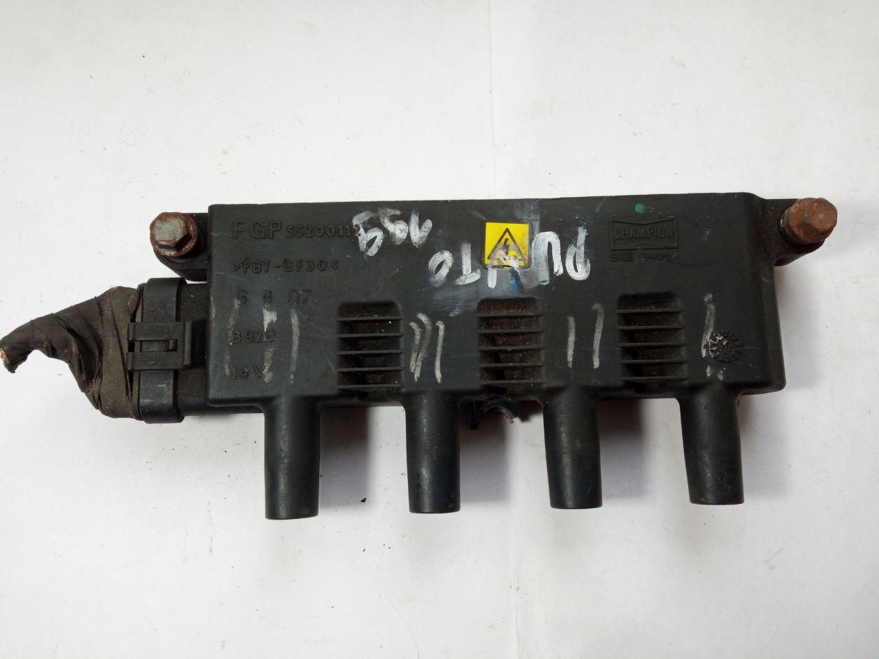 Катушка запалювання Fiat Punto 199 Champion FGP 552 00112 / FGP55200112 / B920