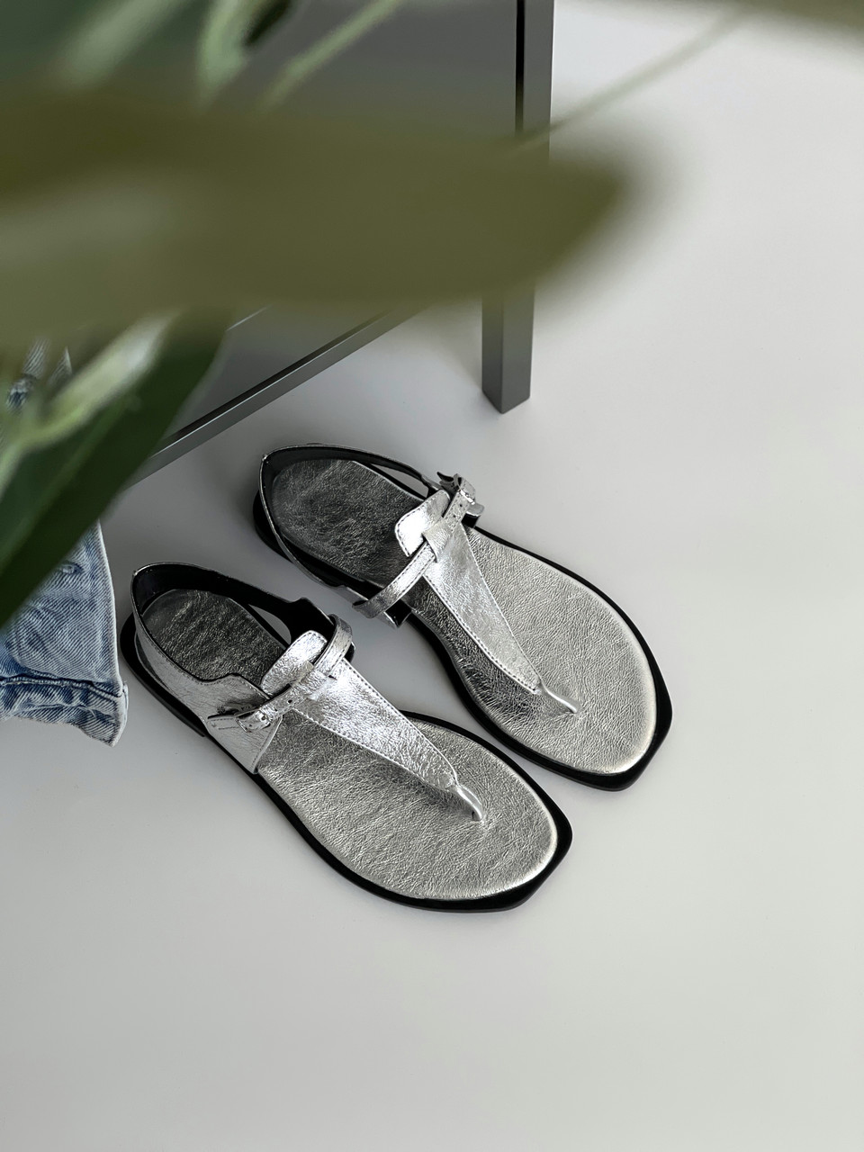 Шкіряні сріблясті босоніжки, фото 1