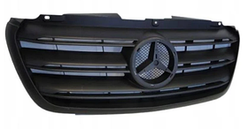 Решітка радіатора Mercedes Sprinter 18- Fps чорн.-накладка