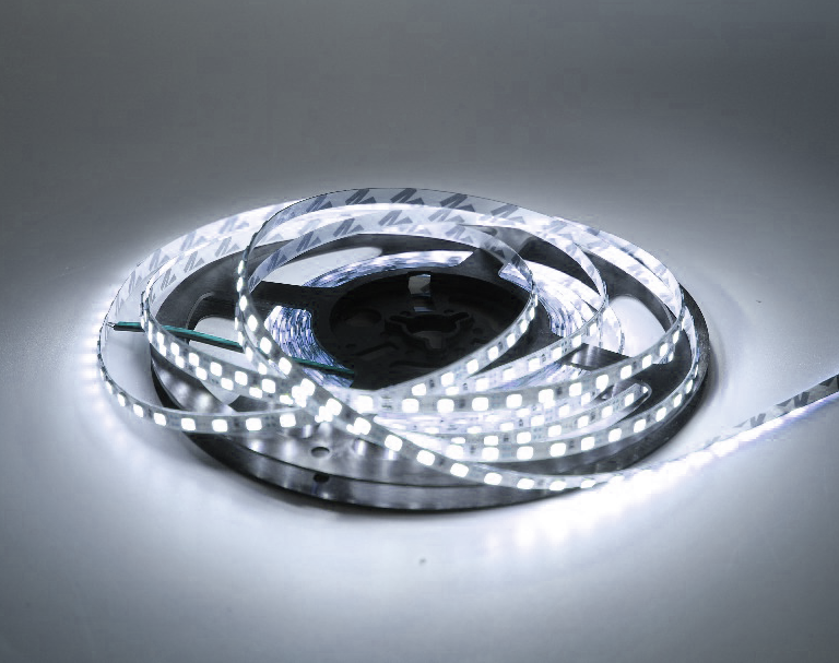 Світлодіодна стрічка UkrLed SMD2835 120d/m 5 mm IP33 (CW) 18000 K (20494)
