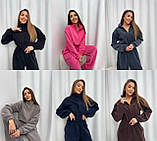 Коричневий теплий жіночий комбінезон оверсайз із двостороннього флісу, фото 9