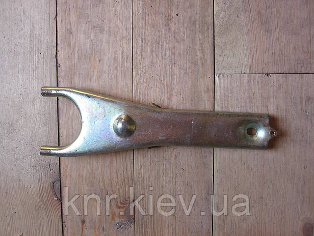 Вилка виключення зчеплення FAW 1051 (ФАВ 1051)