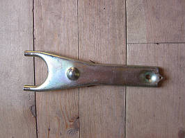 Вилка виключення зчеплення FAW 1051 (ФАВ 1051)