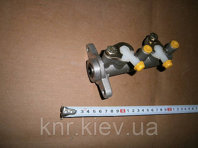 Циліндр гальмівний головний FAW-1011 (Фав)