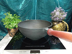 Каструля чавунна ВОК з дерев'яною ручкою без кришки. Об'єм 1,7 літрів.