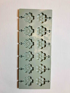 Форма силіконова для льодяників на 12 виробів 25 х 10 см Квітка ( шт.)