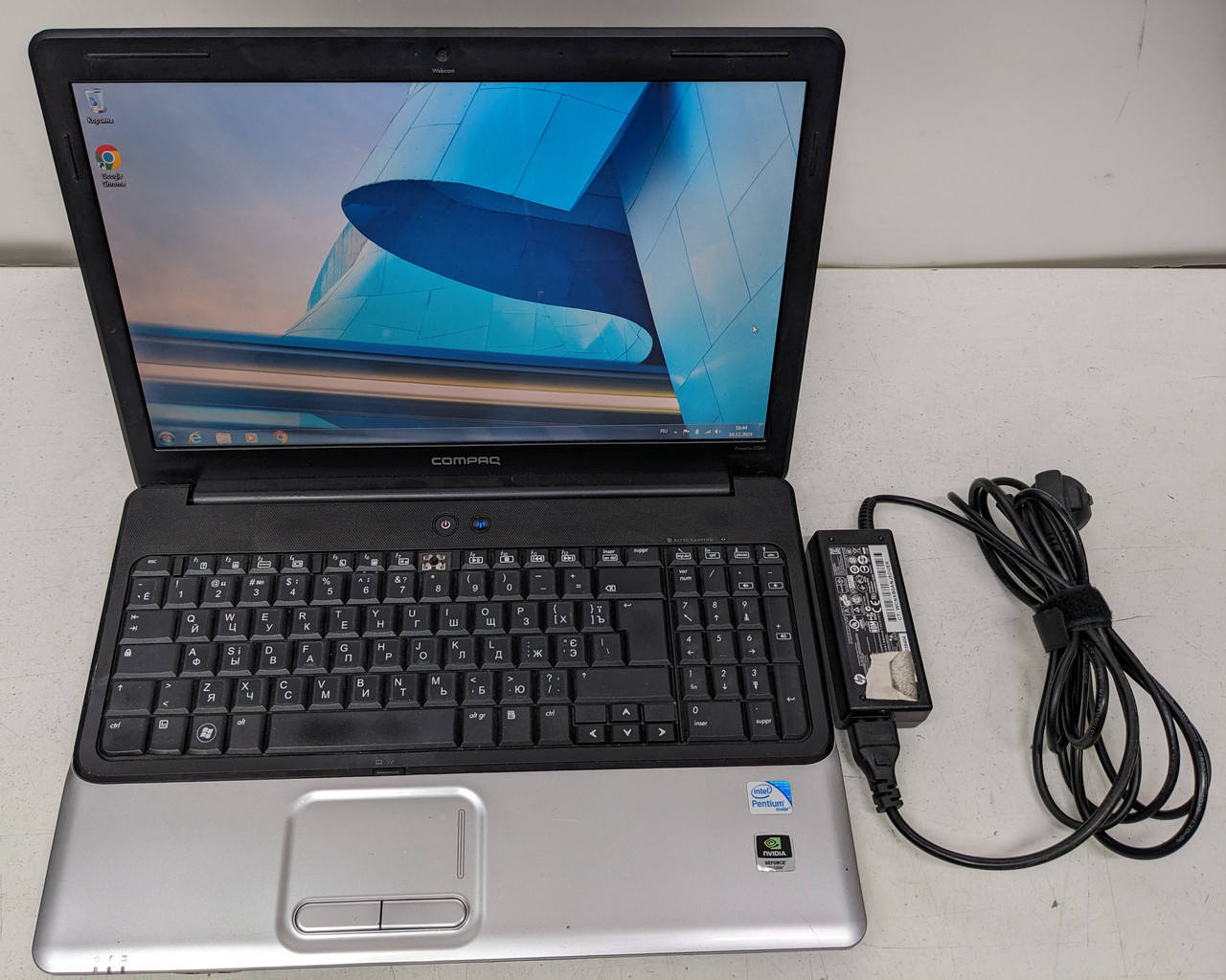 Ноутбук двоядерний HP Compaq CQ61 15,6"/ Core2Duo з SSD дефект
