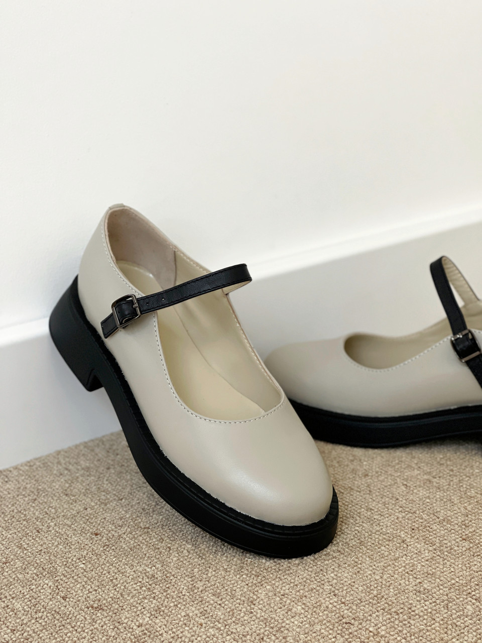 Весняні туфлі з ремінцем, фото 1