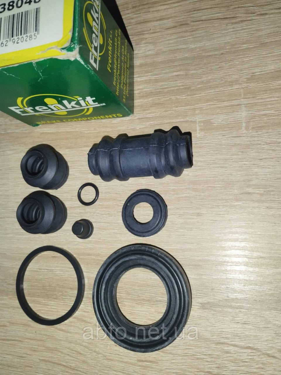 Ремкомплект заднього гальмівного супорту KIA CARENS I CARENS II