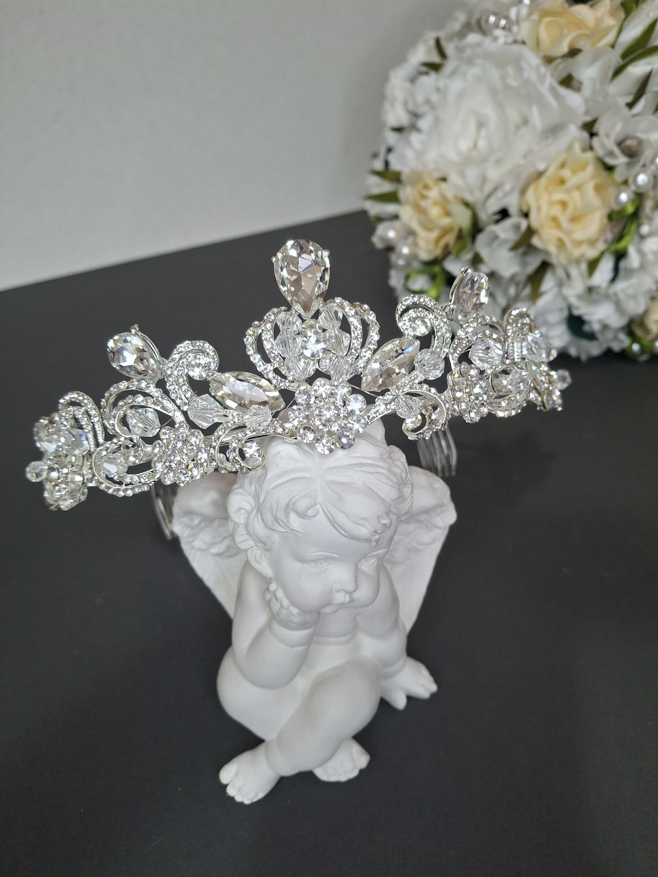 Ніжна діадема з камінням SWAROVSKI, срібло. З елементами ручної роботи