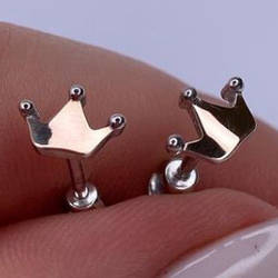 Срібні сережки-пусети з золотими накладками без каменів у формі коронок РН-018