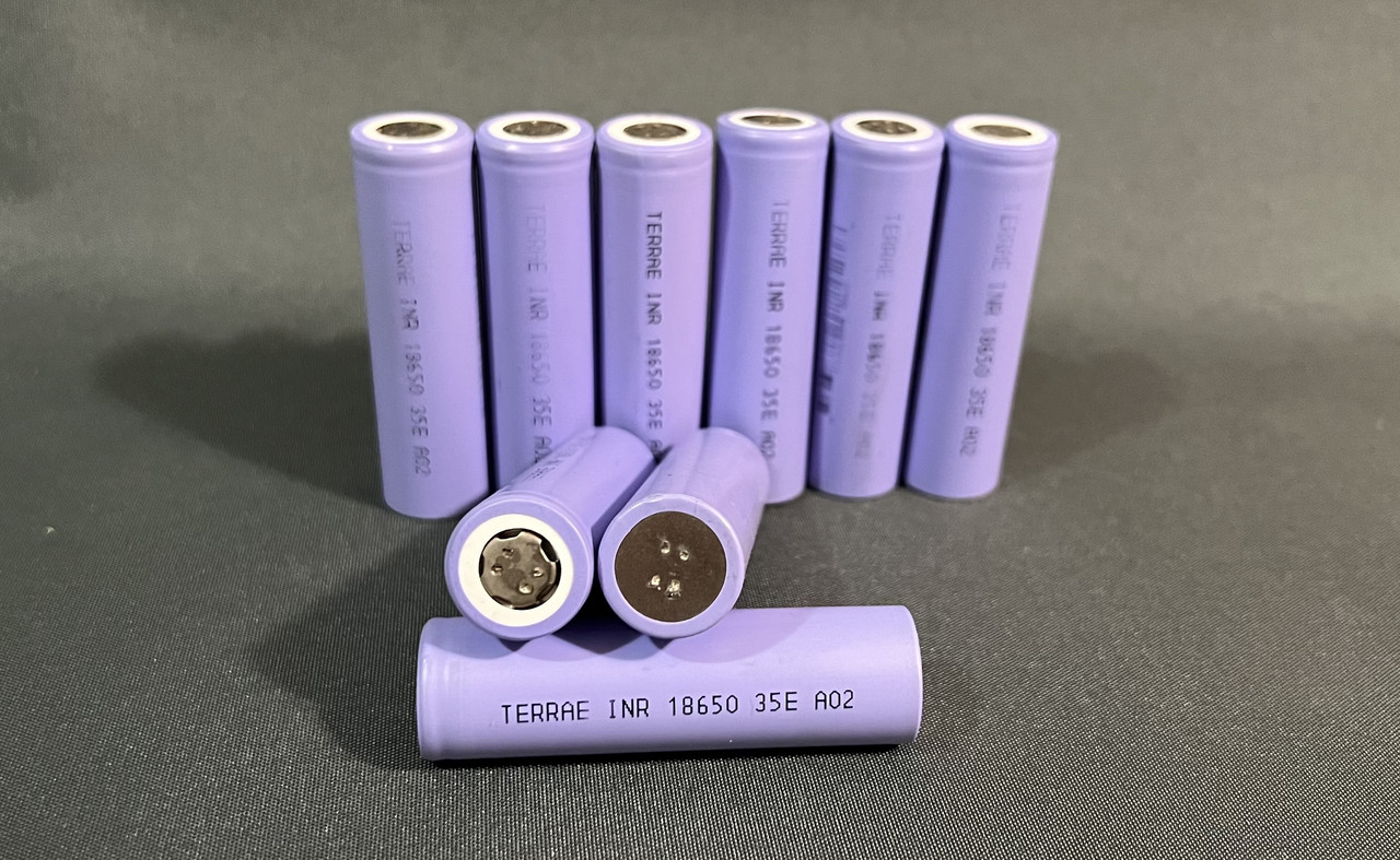 Акумулятор Li-ion 18650 BAK N18650CR-35E 3200mAh 3.6V 10.5A