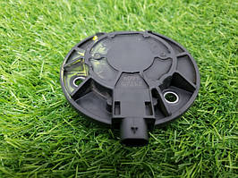 Клапан фазорегулятора Volkswagen Passat B8 1.8 2016 (б/у)