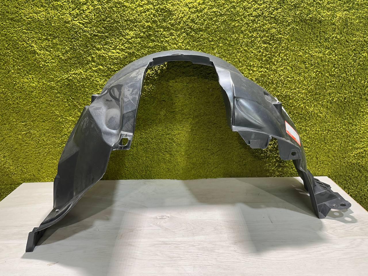 Підкрилок передній правий Рено Логан 2 (2014->) Renault Logan 2 аналог новий