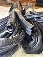 Уплотнитель дверей ВАЗ 2108, 2113, Таврия 1102 к-т 2шт БРТ (ЦЕНУ УТОЧНЯЙТЕ!)