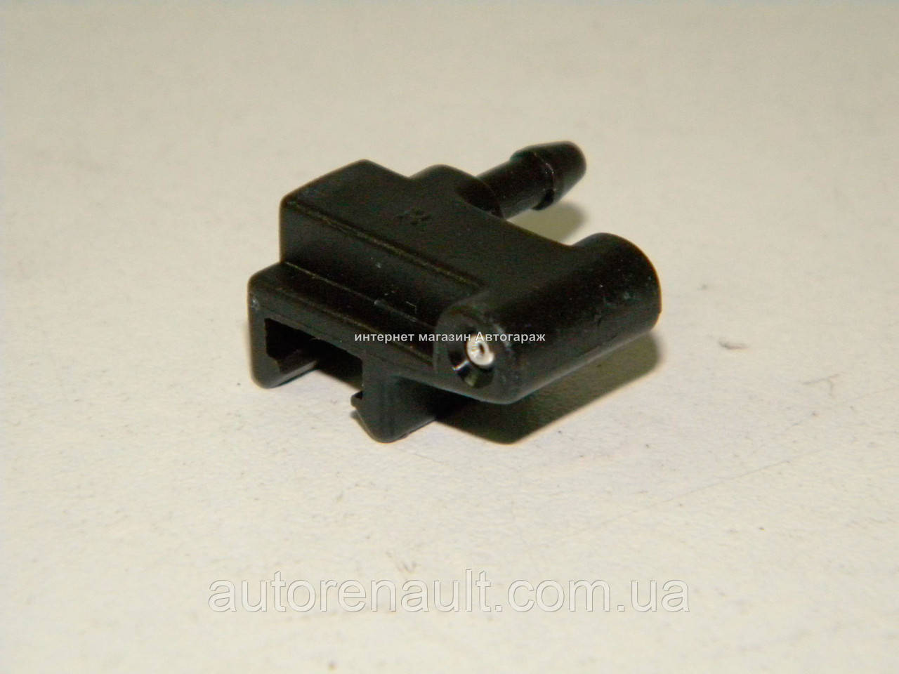 Форсунка склоочисника Мерседес Спринтер 208-416 1995-2006 MERCEDES (Оригінал) 6318690047, фото 1