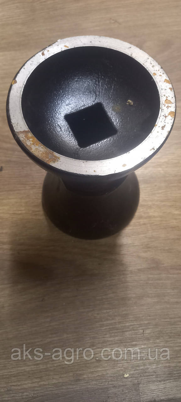 437773A1 Шпуля CASE RMX370 CNH