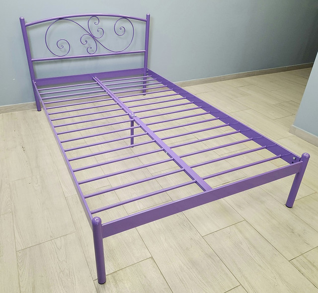 Кровать металлическая лилия полторушка в размере 120х200