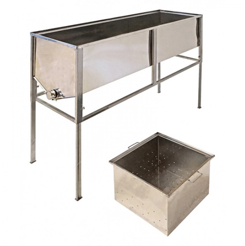 Стіл для роздруковування сотів 1,5 м. клапан пластиковий