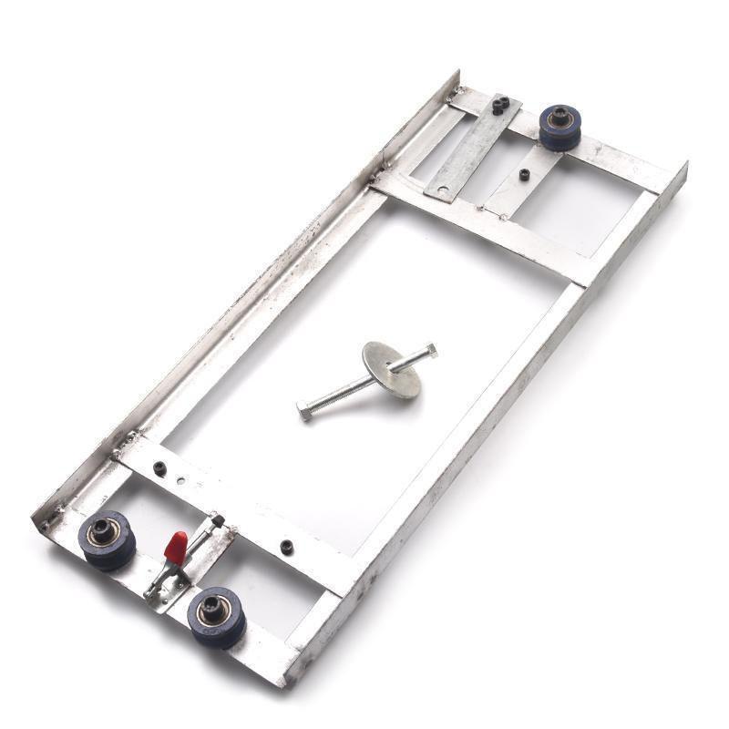 Пристрій для натягування дроту в межах