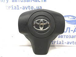 Подушка безпеки в кермо Toyota Rav 4 CA30 2.0 БЕНЗИН 1AZFE 2006 (б/у)
