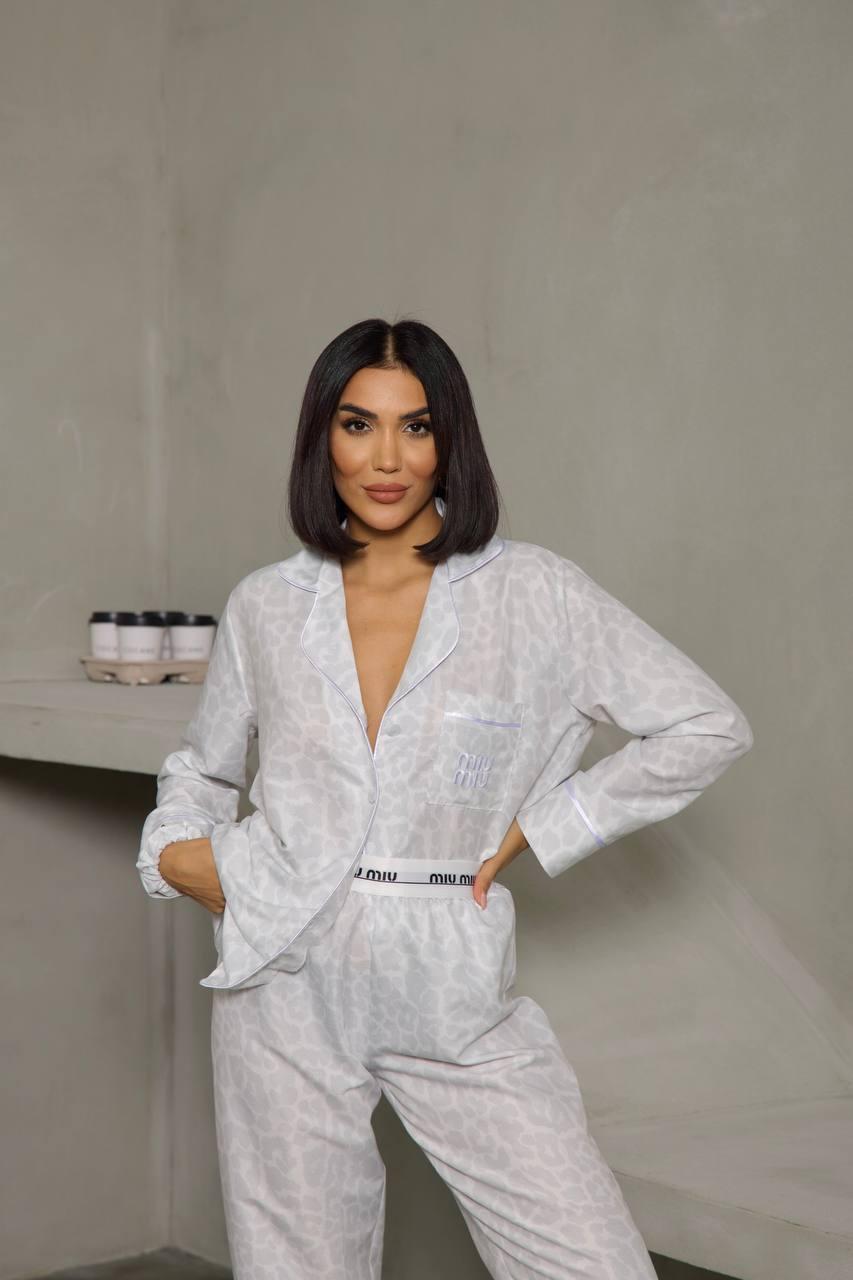 Жіноча піжама Miu Miu біла сатинова Комплект Сорочка + Штани для дому, фото 1