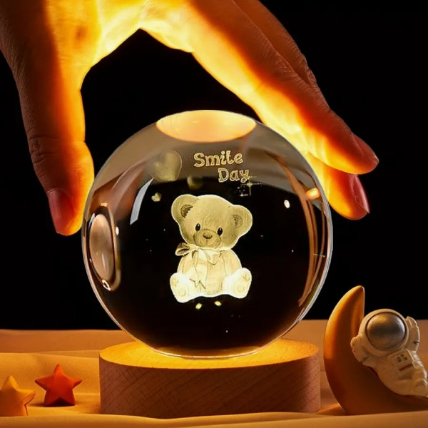 Куля акрилова Ведмедик 3D 8см з підсвічуванням на підставці, фото 1