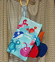 Підвіска м'яка книжечка для малюків  Водяний світ з хвостиками з тканини