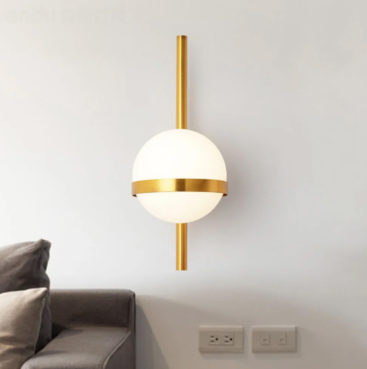 Бра з білим матовим плафоном в латунному корпусі 40х16 см WB 23/1 AB+WT, фото 1