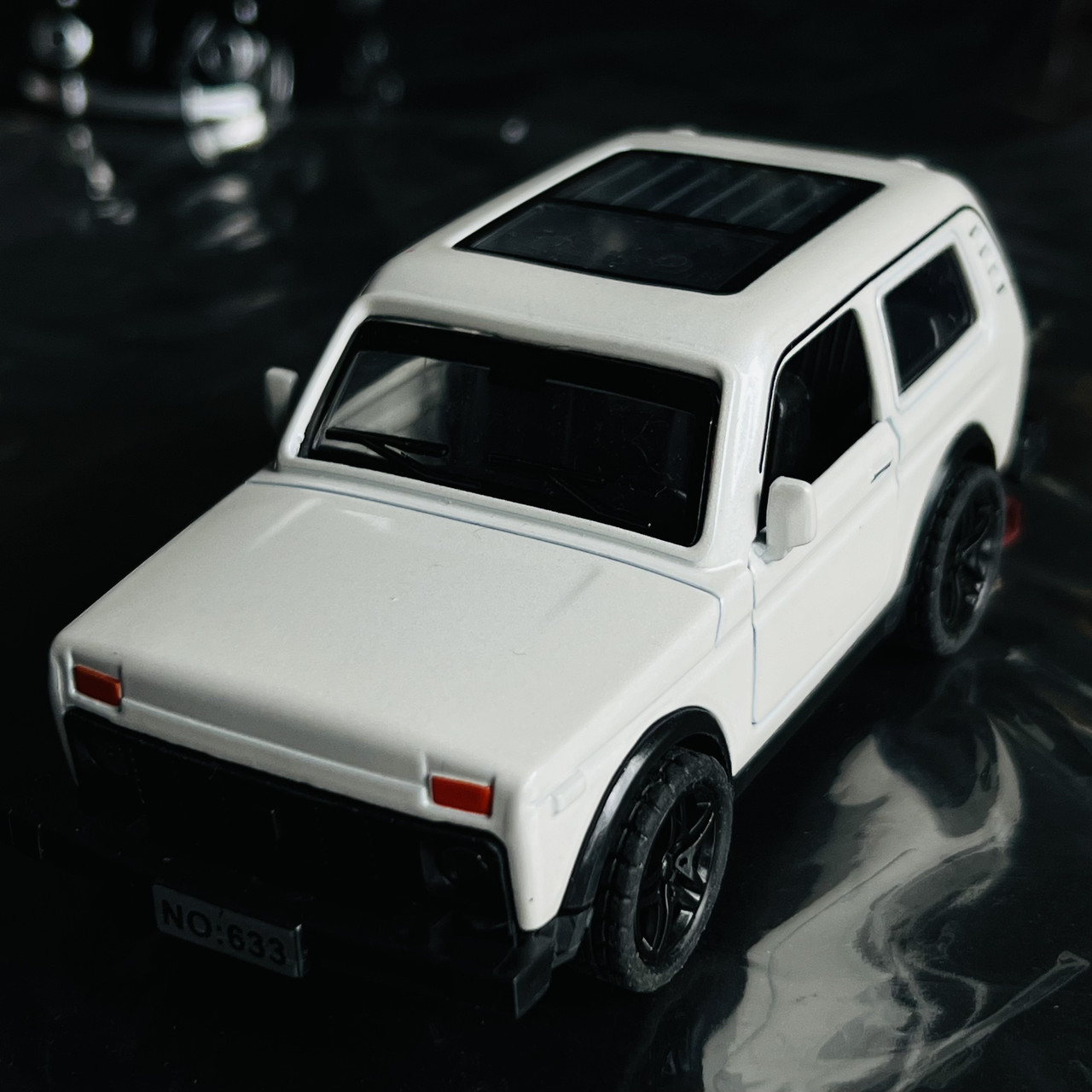 Модель авто 1/40 автомобіль ВАЗ "Нива", "NIVA" біла. Якість!