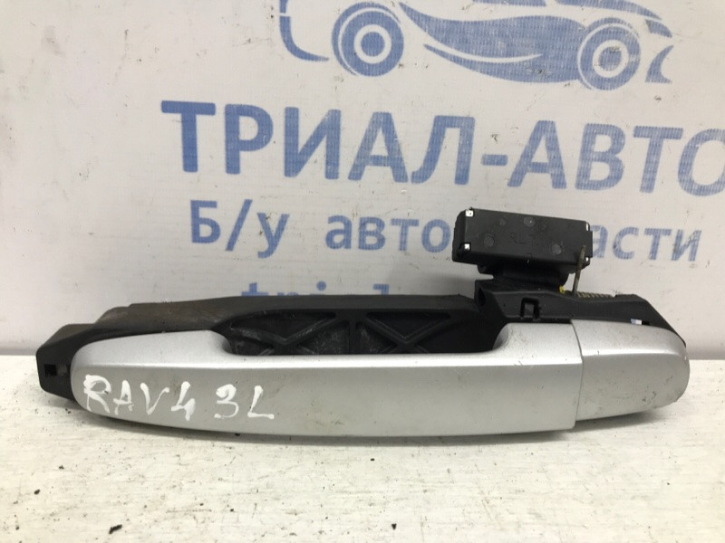 Ручка дверей зовнішня задня ліва Toyota Rav 4 CA30 2.0 БЕНЗИН 1AZFE 2006 (б/у)