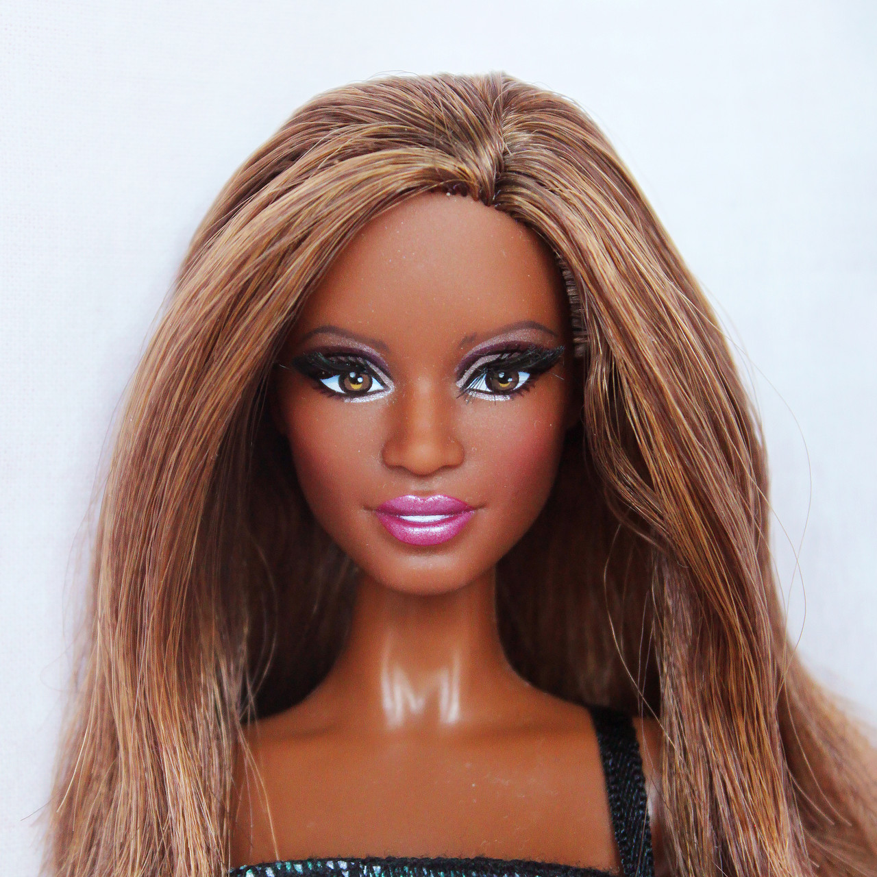 Колекційна лялька Барбі Barbie Look City Shine