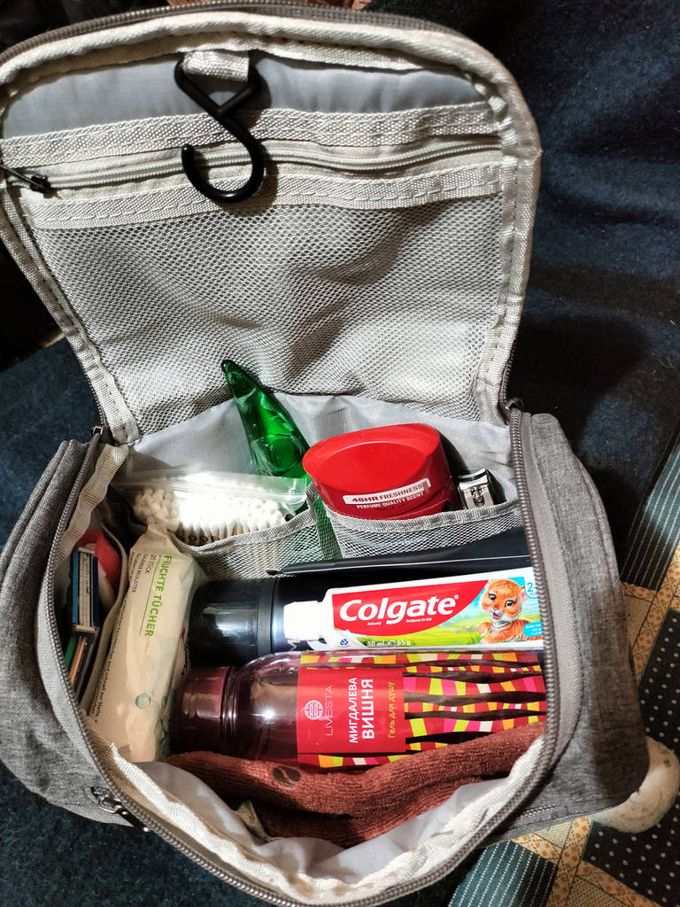 Косметичка дорожня, несесер, сумка-органайзер для косметики, б'юті-кейс, колір сірий (код: H021S) - фото покупців 1