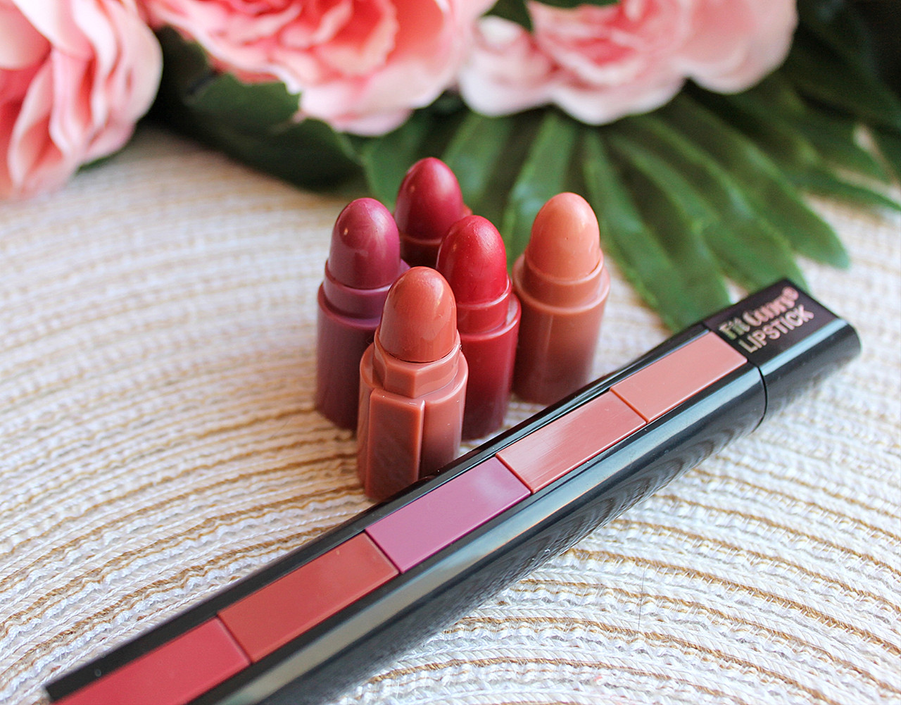 Набір помад у стіку-тримачі Fit Colors 5in1 Lipstick 02