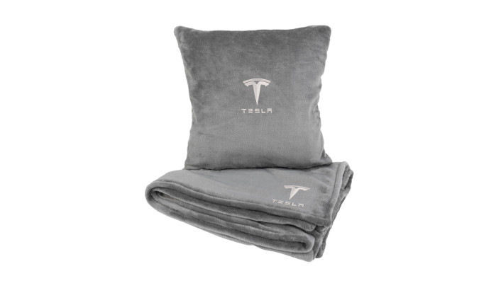 Подушка та плед в авто EVAtech із махри M для Tesla сірі MBLMPSMGV040