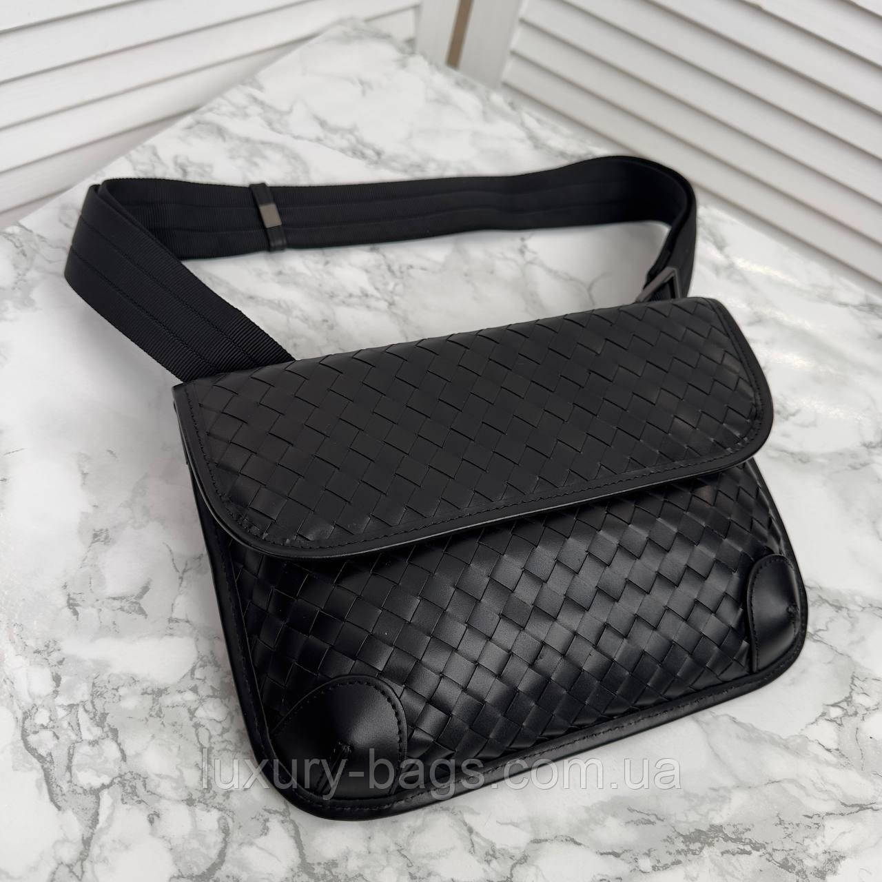 Чоловіча сумка через плече зі шкіри Bottega Veneta