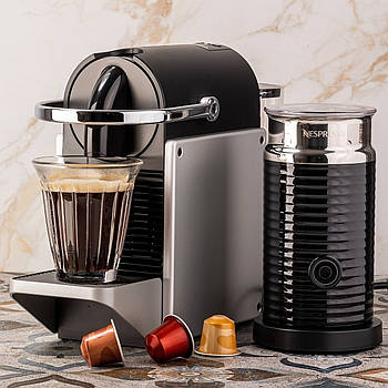 Капсульна кавоварка Nespresso Pixie D62 Aluminium і Купучинатор (Спінювач молока) - AEROCINO 3 Milk frother