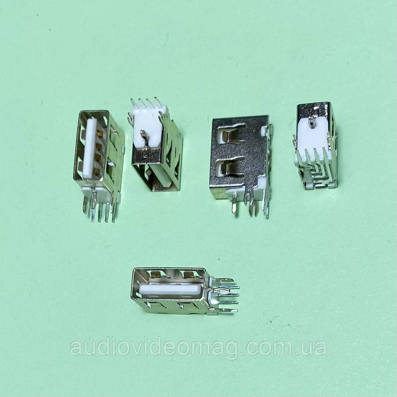 Гніздо USB A коротке, бокове кріплення