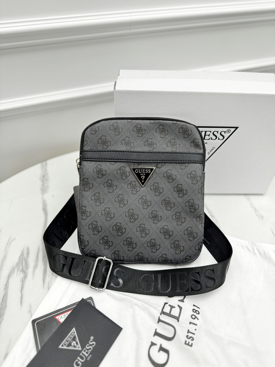 Чоловіча сумка месенджер Guess Vezzola Smart Mini Crossbody через плече чорний месс, фото 1