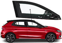 Бічне скло Skoda Fabia 2021-2025 передніх дверей праве
