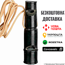 Свисток Trixie Buffalo для тренування собак, зі шкіряним шнурком, 9 см