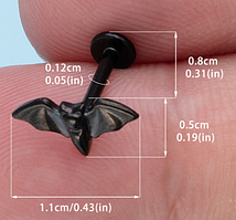 Лабрет для пірсингу Кажан чорний. Сережки для губ, вух 0,8*6 мм