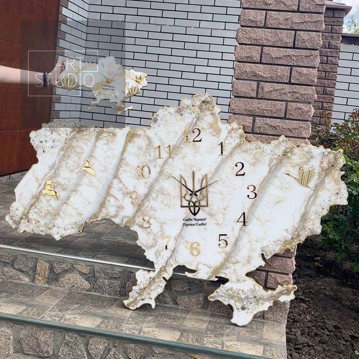 Годинник настінний з епоксидної смоли "Карта України" 40х25 см