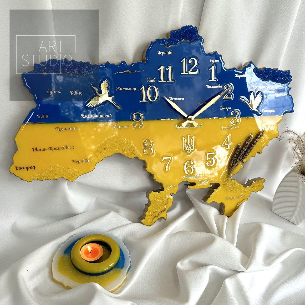 Годинник настінний з епоксидної смоли "Карта України" 40х27 см